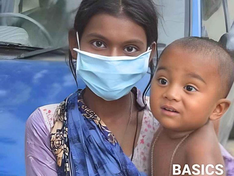 Surprising Our Guardian Angels — One Saree, One Smile at a Time
